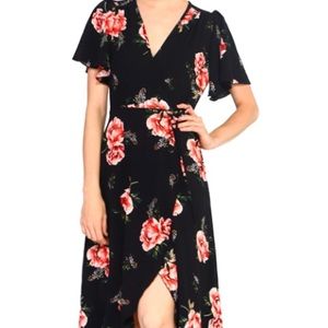 🌺Miley and Molly black floral maxi dress🌺